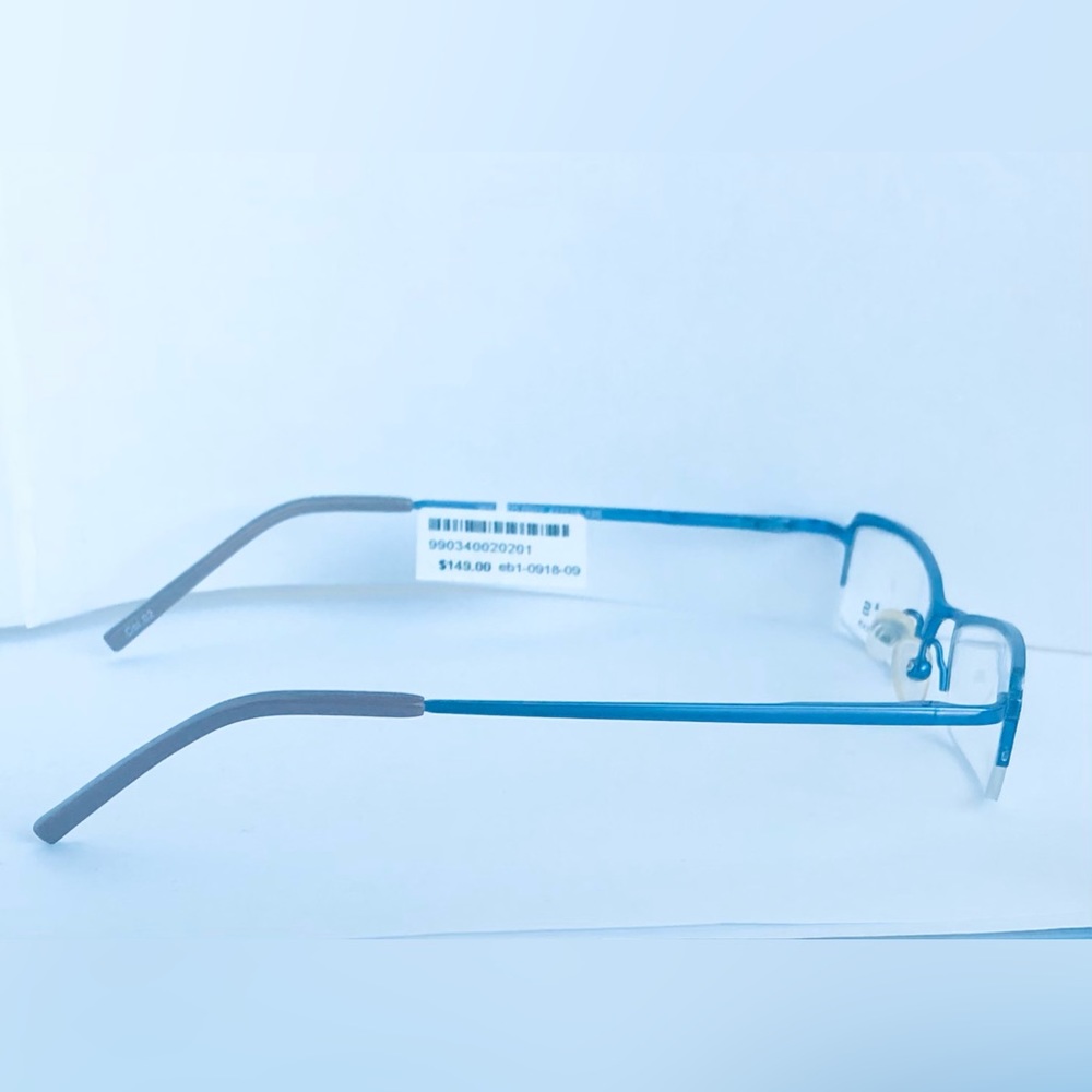 Glasses - Picture 4 of 6